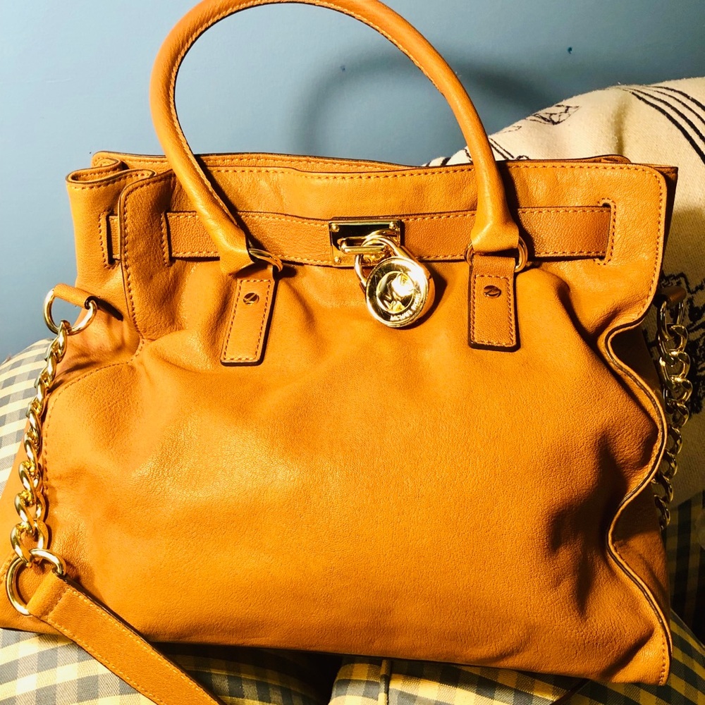 MICHAEL KORS LIKE NEW HAMILTON CAMEL LEATHER TOTE
